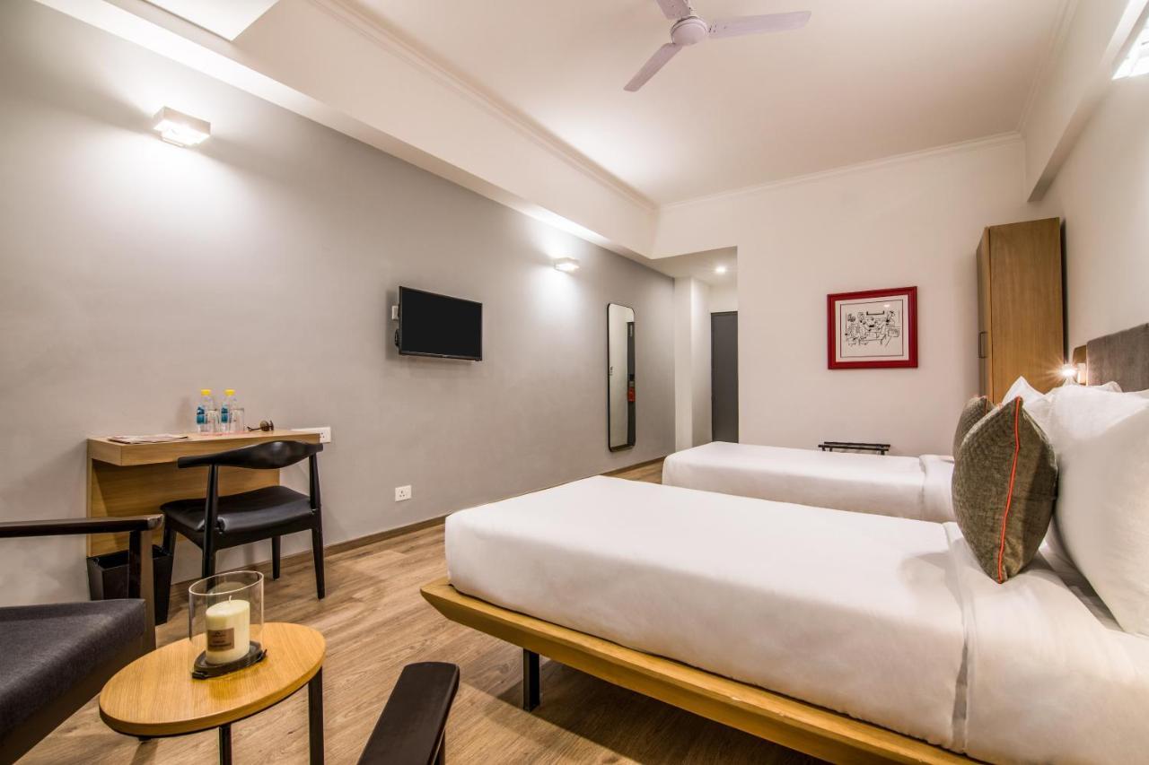 Oyo Townhouse 028 Corporate Suite Noida Bagian luar foto