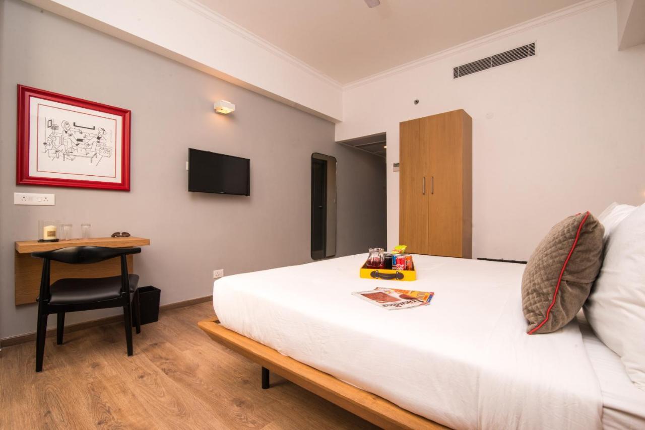 Oyo Townhouse 028 Corporate Suite Noida Bagian luar foto