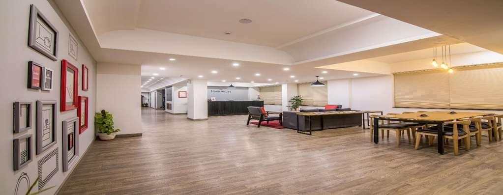 Oyo Townhouse 028 Corporate Suite Noida Fasilitas foto